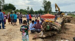 Воскрешение древнего дерева: 200-летнюю Мать Такиан спасли из Чао Прайя | Thaiger